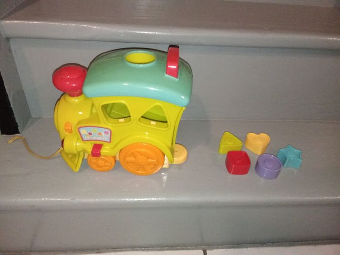 Locomotive à tirer avec cubes à encastrer - photo numéro 4