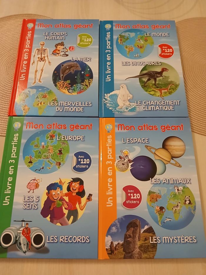 4 Atlas géant neuf