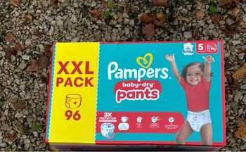 96 Couches Pampers Pants taille 5