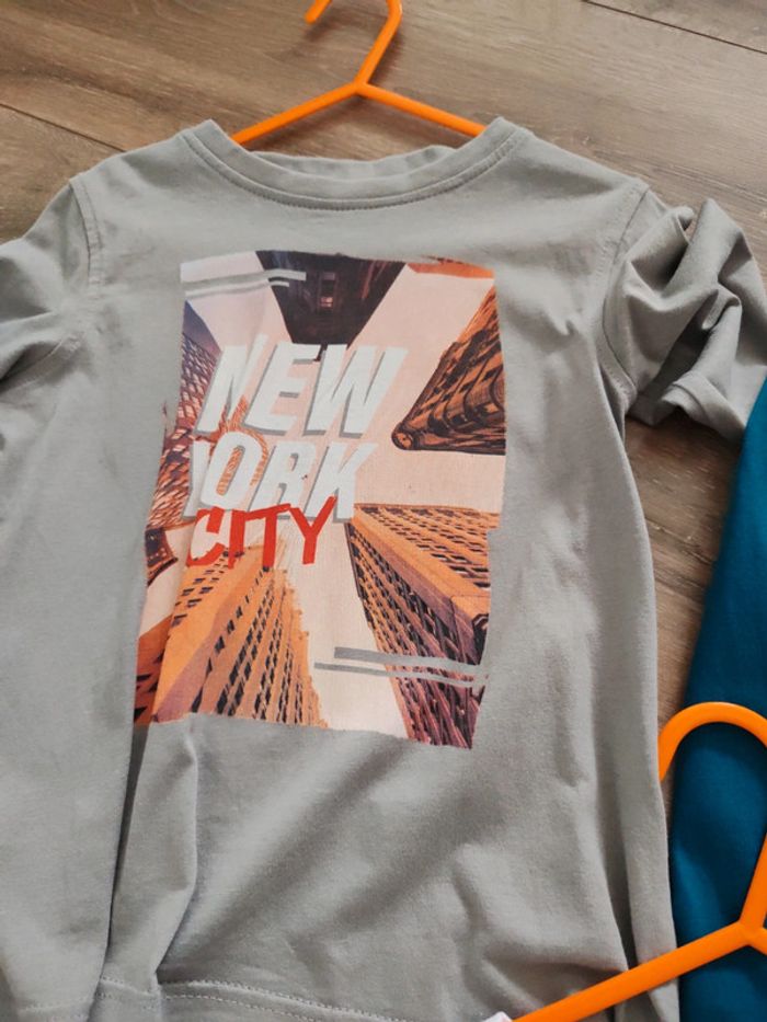 Lot de 3 tee-shirts tbe 5ans - photo numéro 4