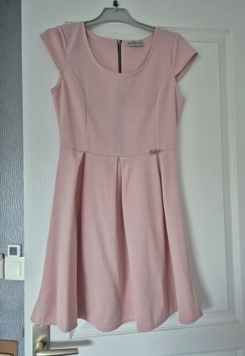 Magnifique robe patineuse rose pale 36-38