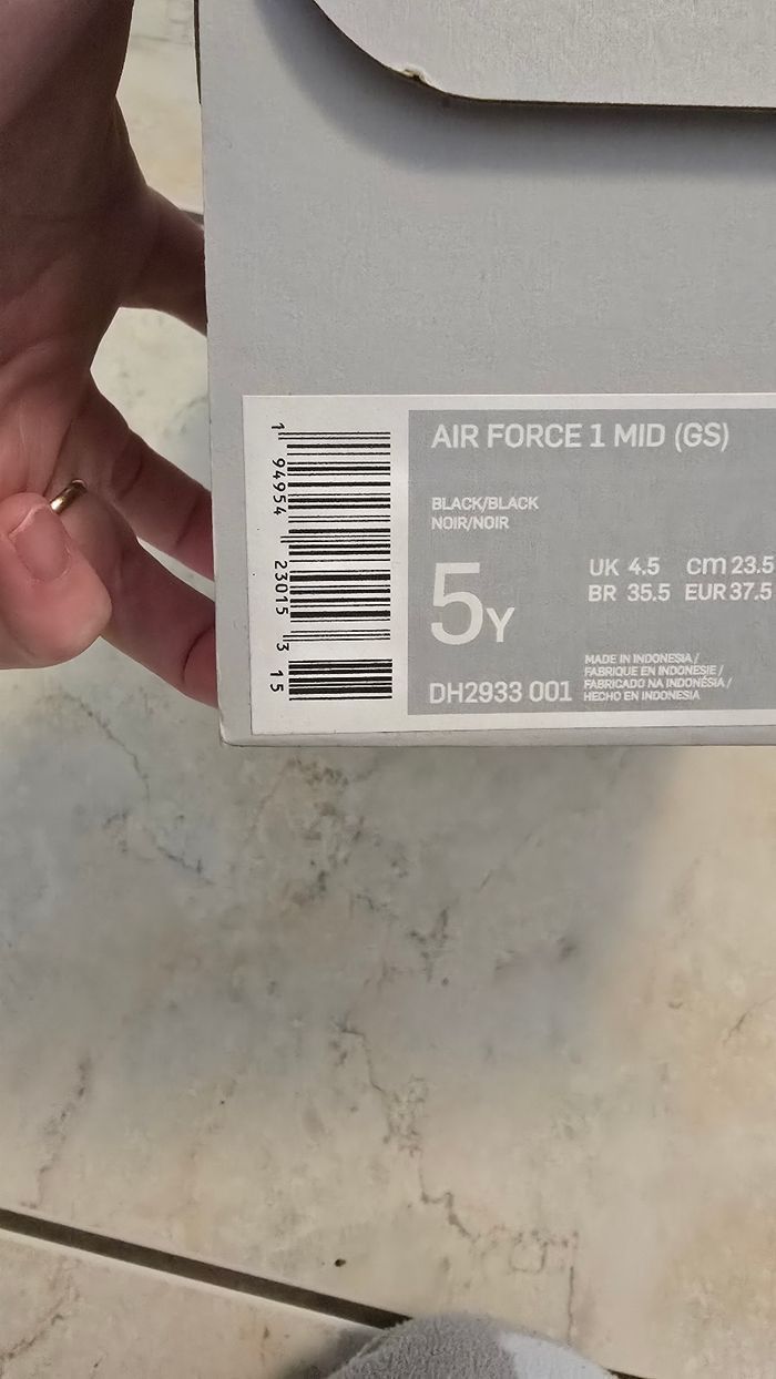 (NEUVES  non portées) 🏷🥰😍 superbes  baskets NIKE  AIR FORCE ONE Pointure 37.5 unisex 😍🥰 - photo numéro 7