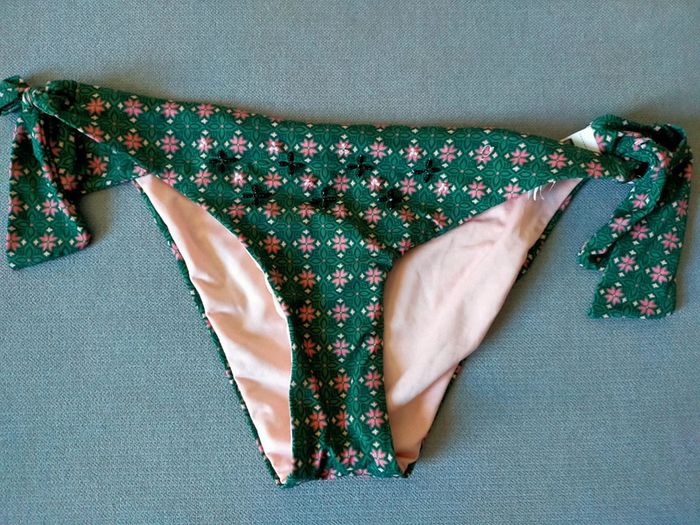 Bas de maillot de bain à nouer – Goldenpoint – Tailles 36 et 38 – 2 exemplaires disponibles