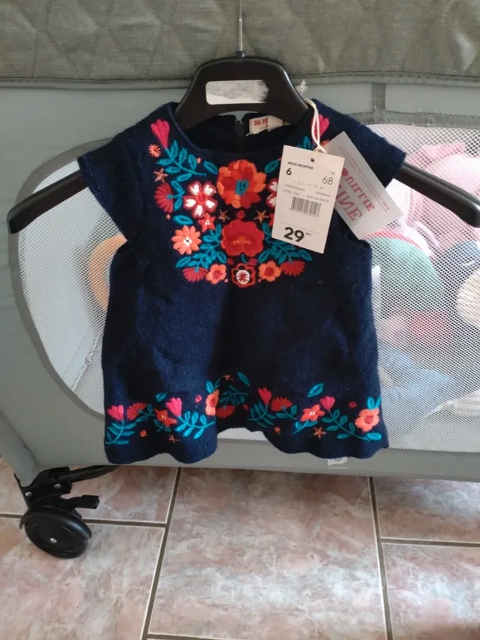 Robe dpam taille 6 mois neuve