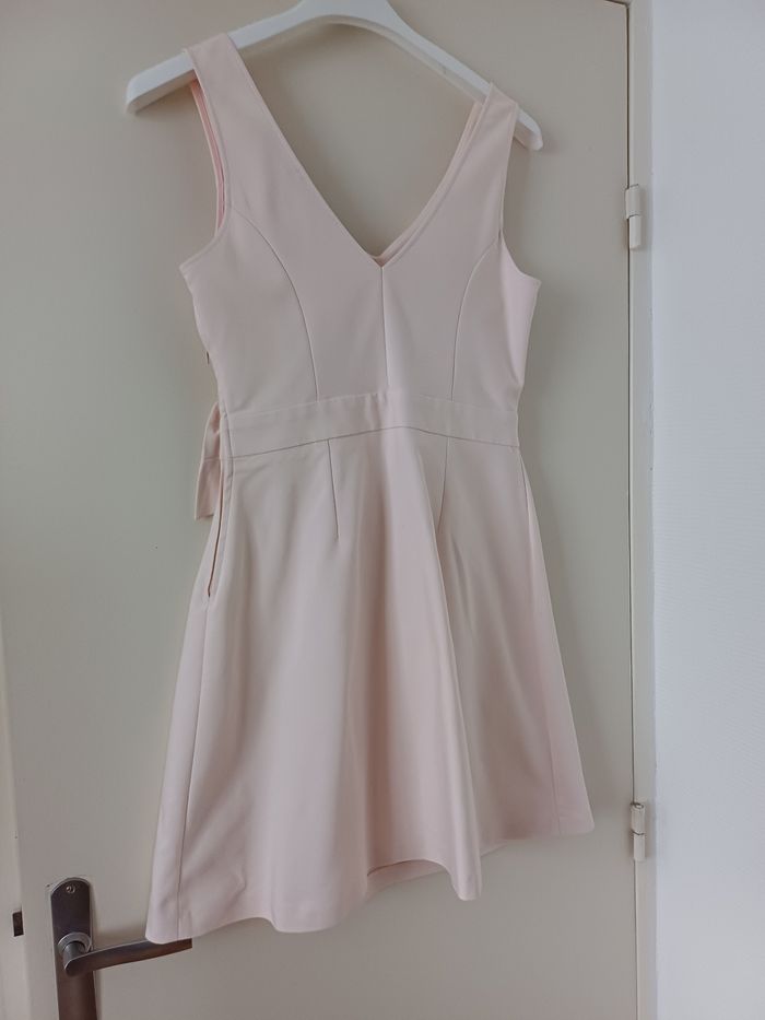 Robe Naf Naf taille 38 - photo numéro 2