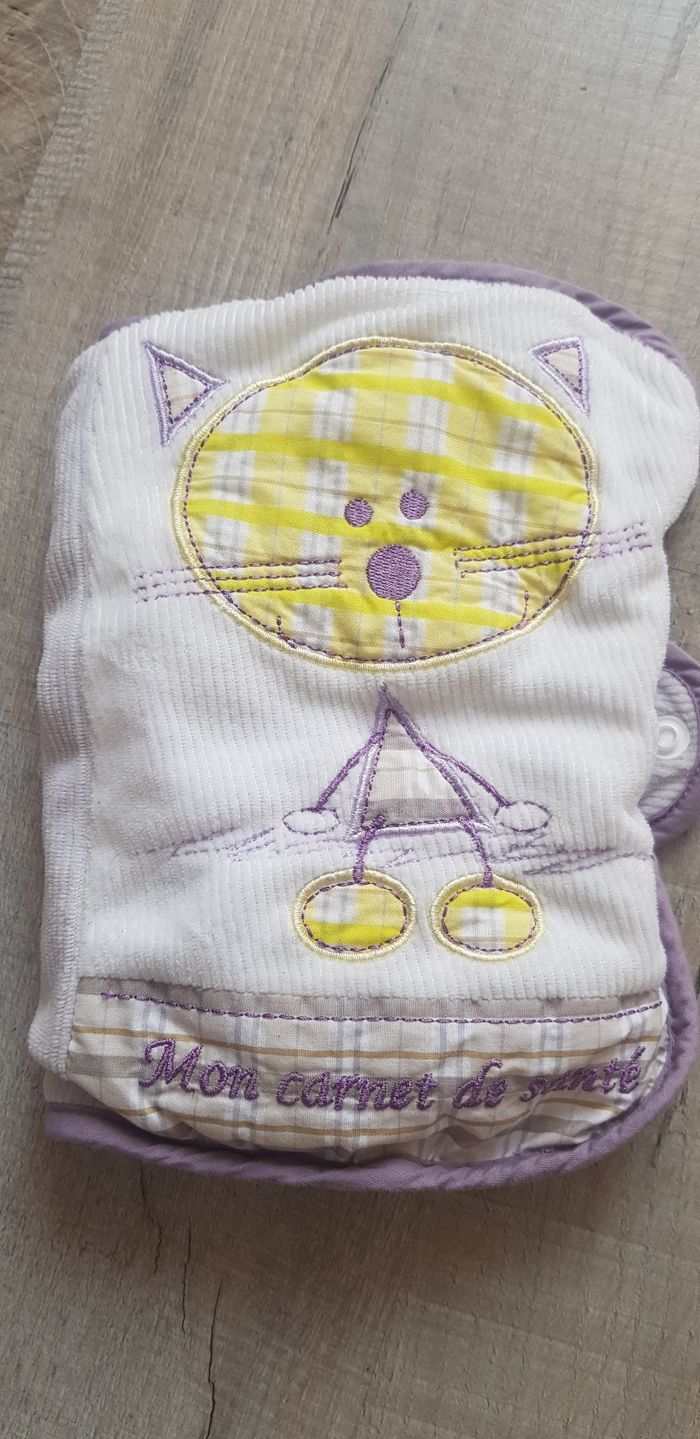 Protège carnet santé