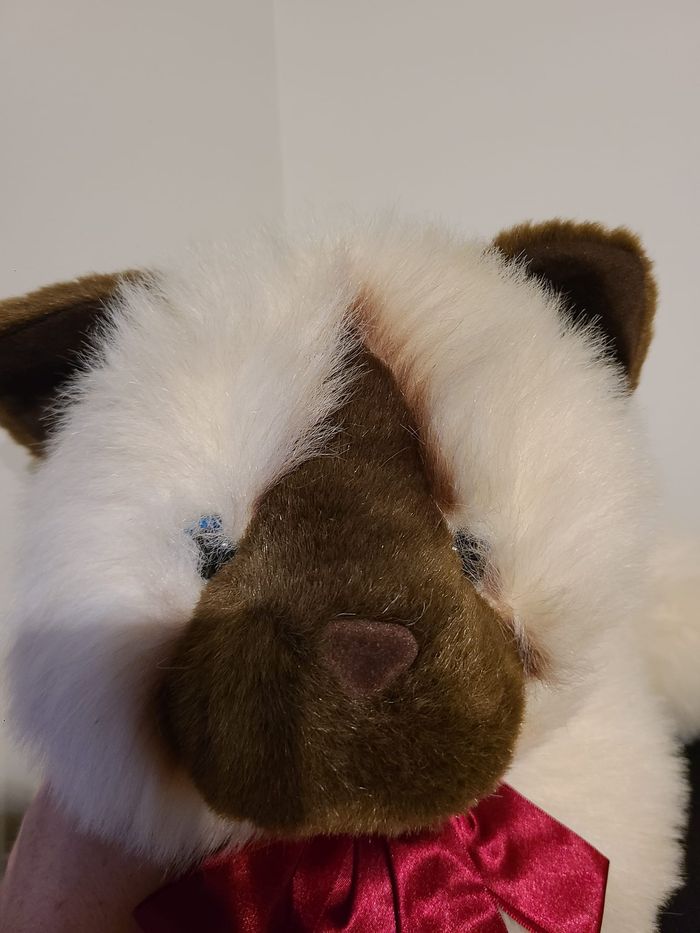 Peluche vintage des années 90 chat siamois créations douces pour le Commonwealth Toys R Us • Kitty