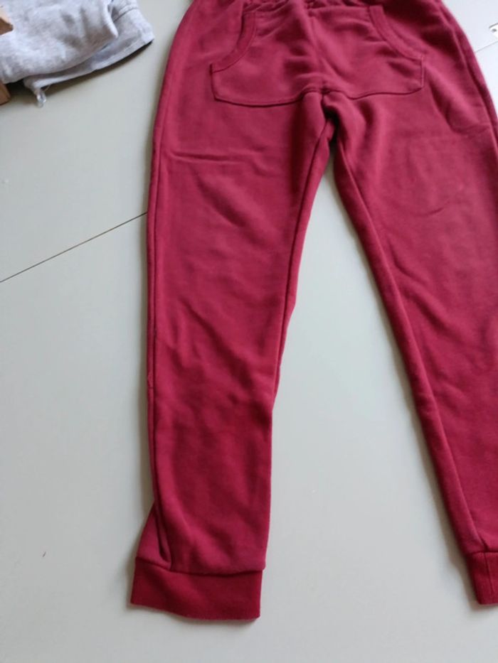 Jogging Bordeau rouge Kiabi taille 10 ans - photo numéro 3