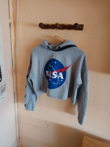 Sweath à capuche avec le flocage NASA