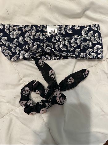 Lot de lot et chouchou foulard
