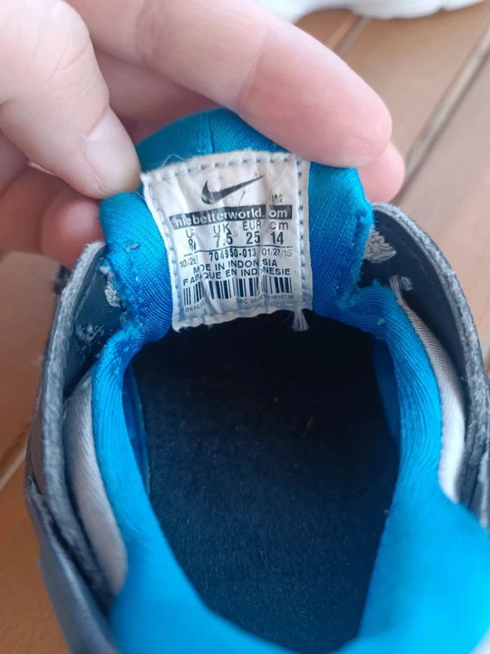 Baskets Nike Huarache pointure 25 - photo numéro 7