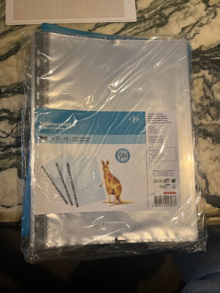Lot fournitures scolaire - photo numéro 2
