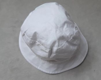 chapeau blanc kiabi taille 45 neuf jamais porté