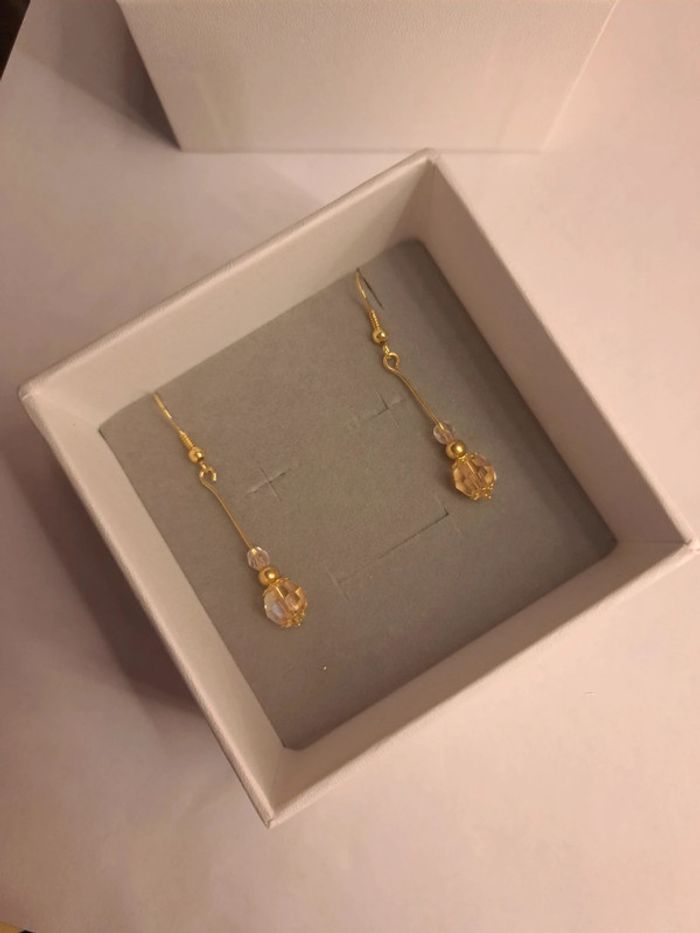 Boucles d'oreilles pendante pêche et doré - photo numéro 8