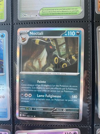 Carte Pokémon holographique neuf