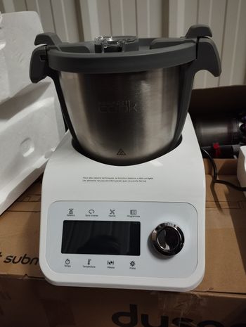 Robot cuiseur compact cook