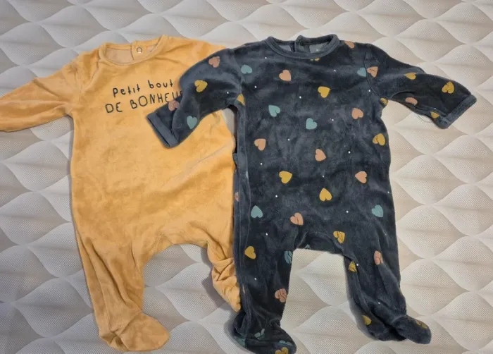 Lot pyjamas - photo numéro 4