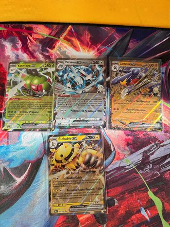 Lot de ex de la team rocket