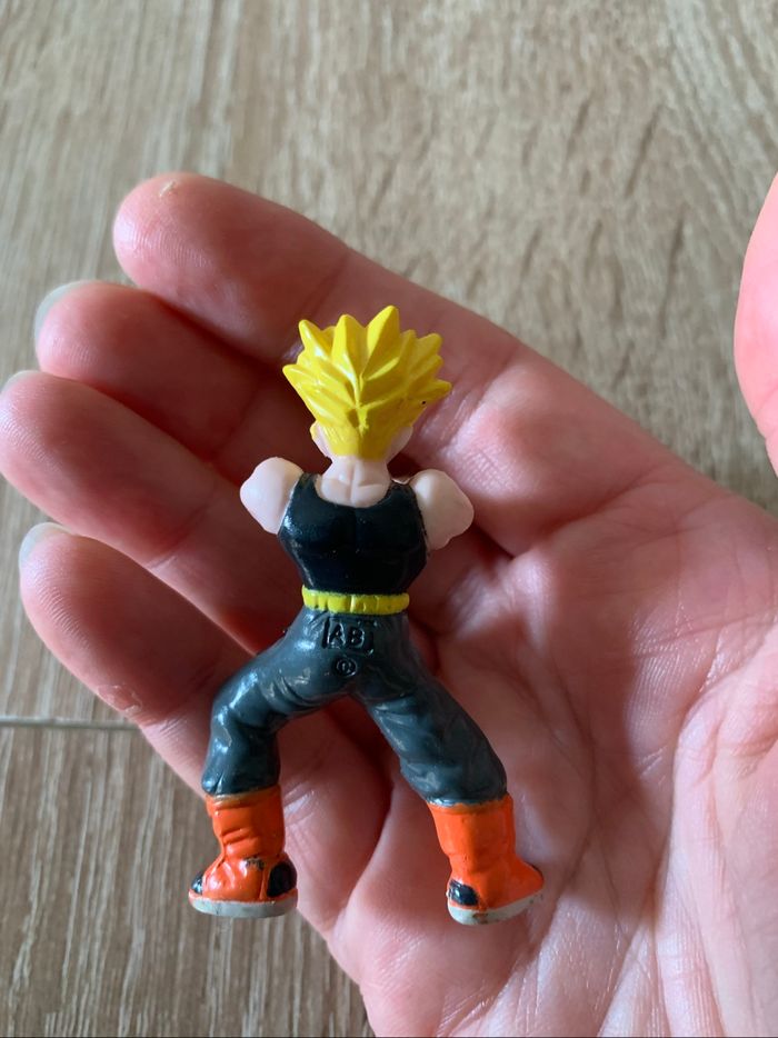 Figurine Dragon ball Z Trunks - photo numéro 2