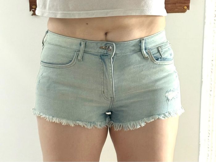 Short en jean bleu clair taille mi-haute H&M 40 - photo numéro 2