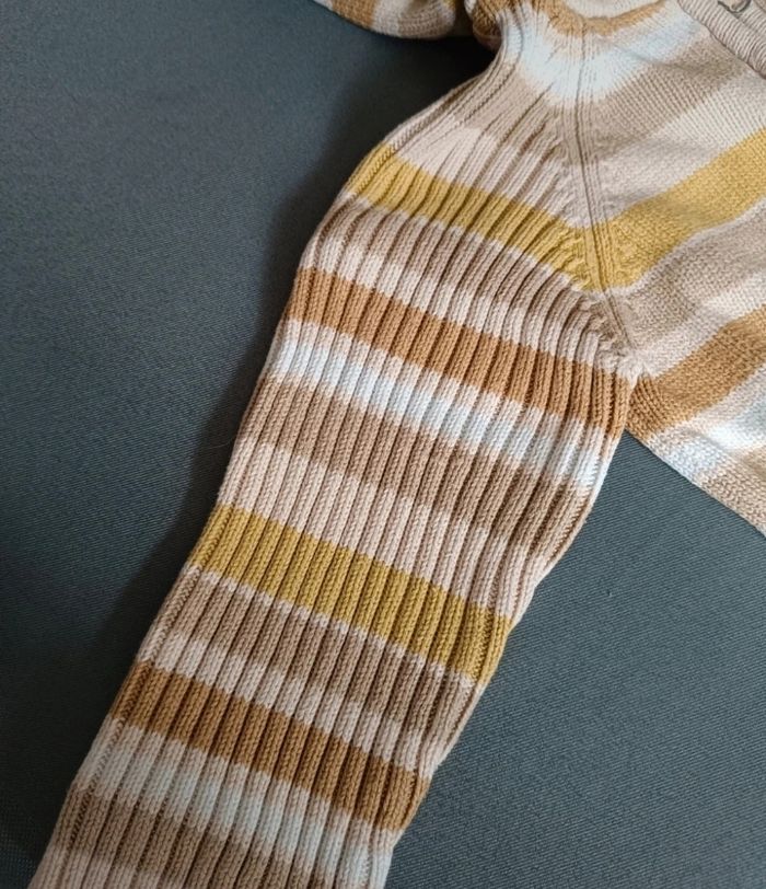 Gilet zippé à capuche - photo numéro 3