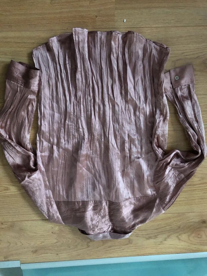 Chemisier t38 en 💯 soie - photo numéro 3
