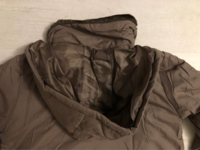 BB- manteau/veste 3/4 « taupe » à capuche T 38/40 NEUF - photo numéro 16