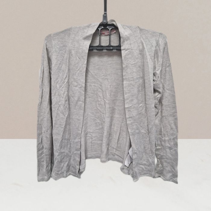 Magnifique gilet gris Kids Taille 10 ans