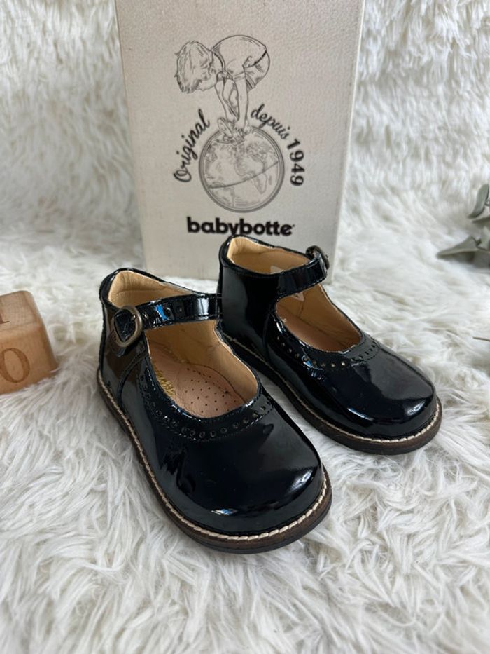 Paire de babies coloris noir Babybotte taille 20 - photo numéro 2