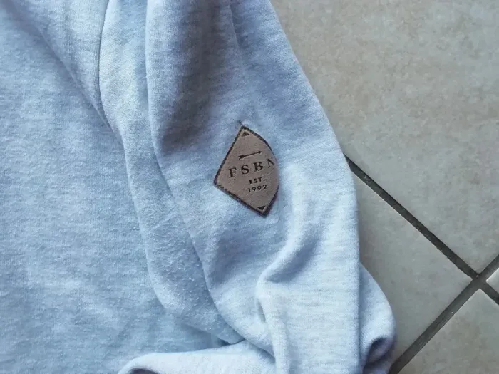 Sweat à capuche mixte FSBN Taille L. - photo numéro 3