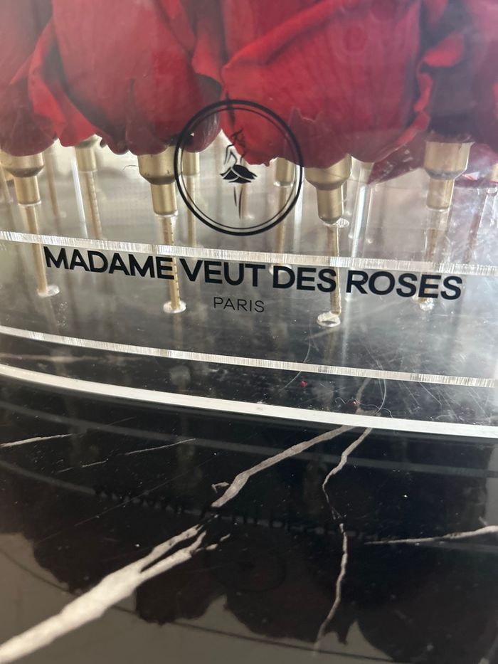 Madame veut des roses - photo numéro 4