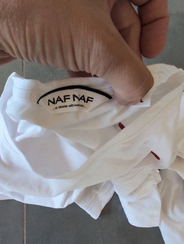 Magnifique t-shirt motifs cœurs - photo numéro 3