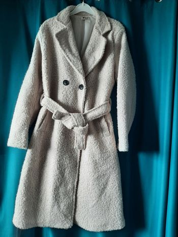Manteau long beige bouclette