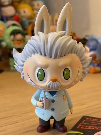 🧑‍🔬 Pop Mart Labubu Space Adventure Series : Labubu Professor (avec carte)