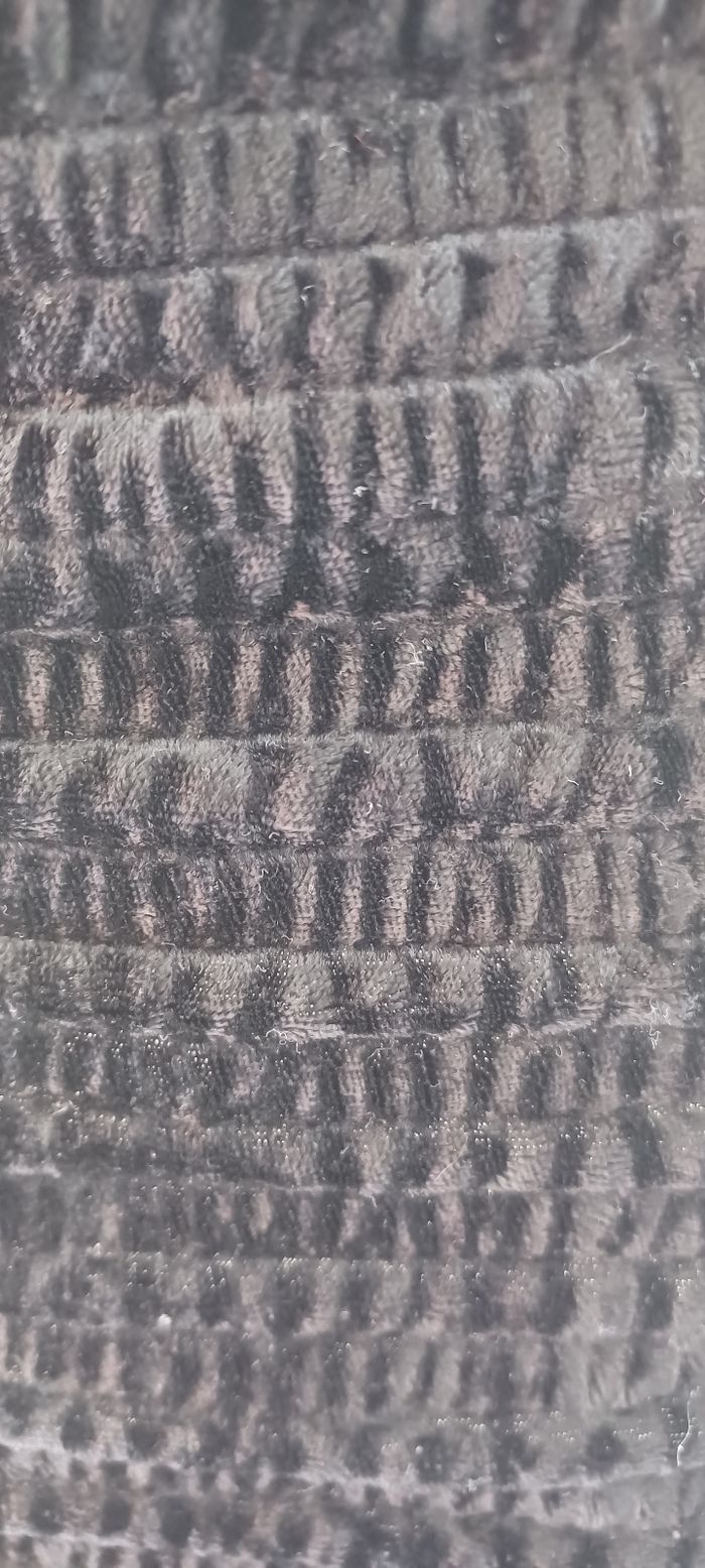 T shirt manche longue aspect velours noir - photo numéro 3