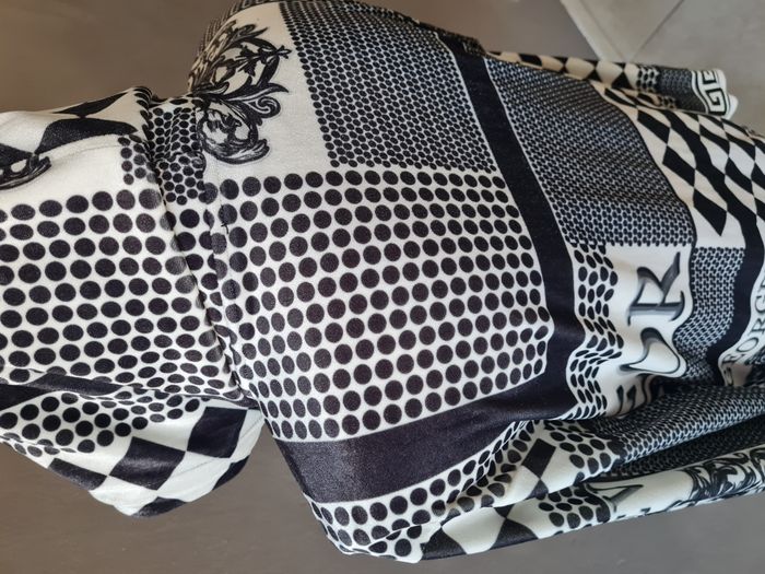 Veste zippée à capuche GV Paris - photo numéro 4