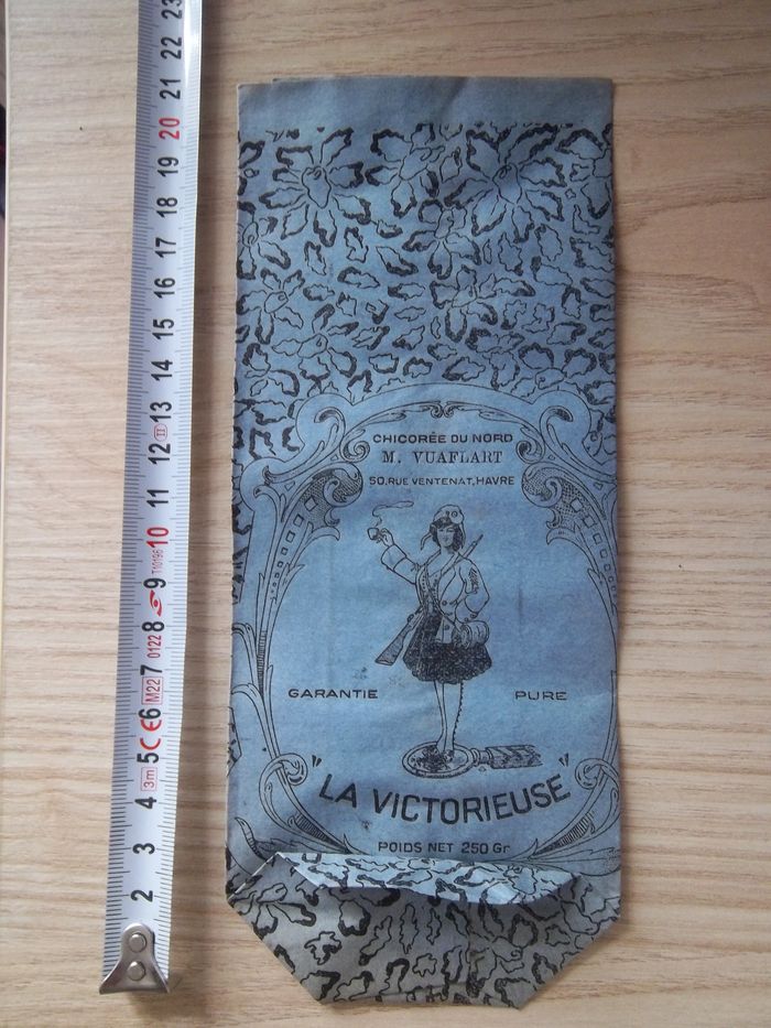 équipement souvenir militaire 14/18 " la victorieuse " chicorée du Nord - photo numéro 2