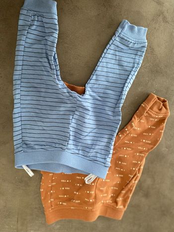 2 pantalons bebe