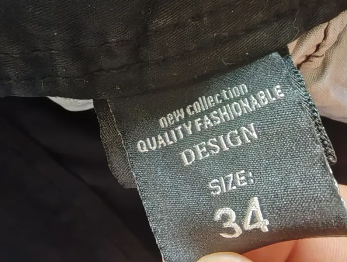 Bermuda cargo X-FEEL Collection noir 3/4 taille 42 FR – Neuf avec étiquette - photo numéro 4