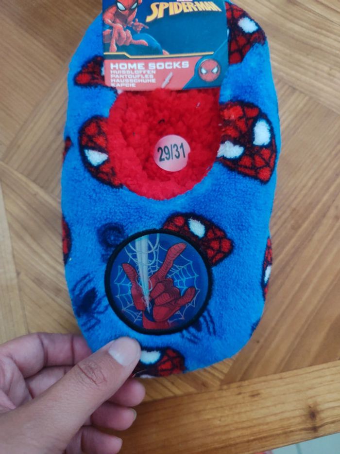 Pantoufles chaussettes - photo numéro 3