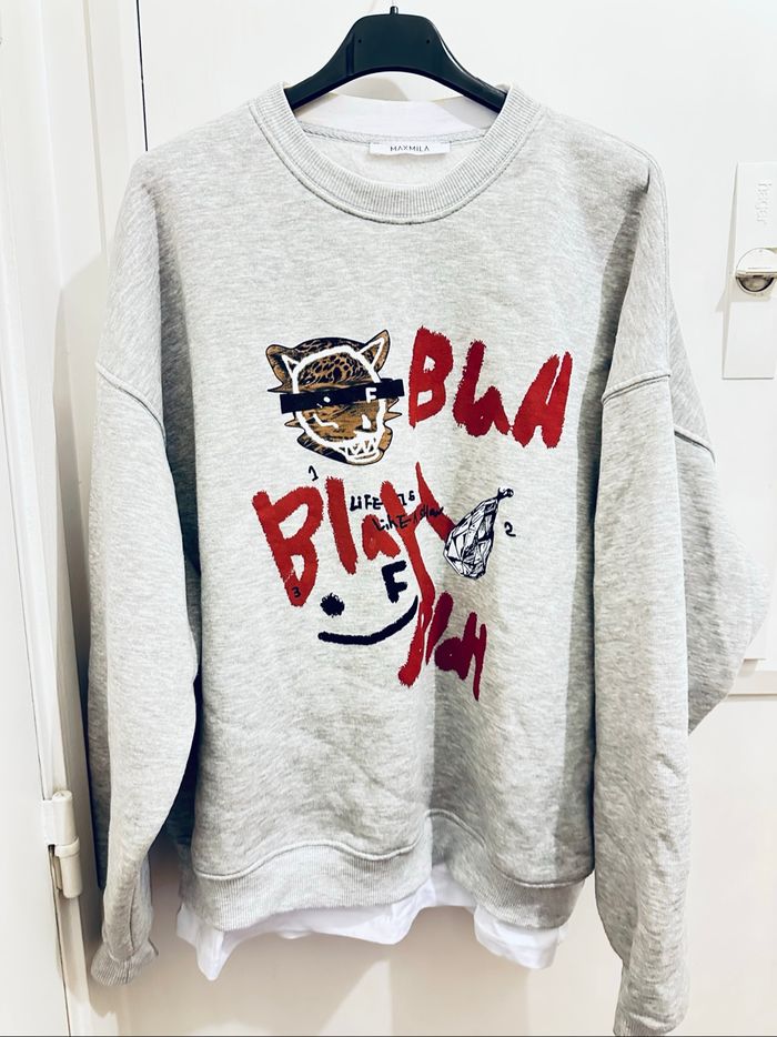 Sweat gris