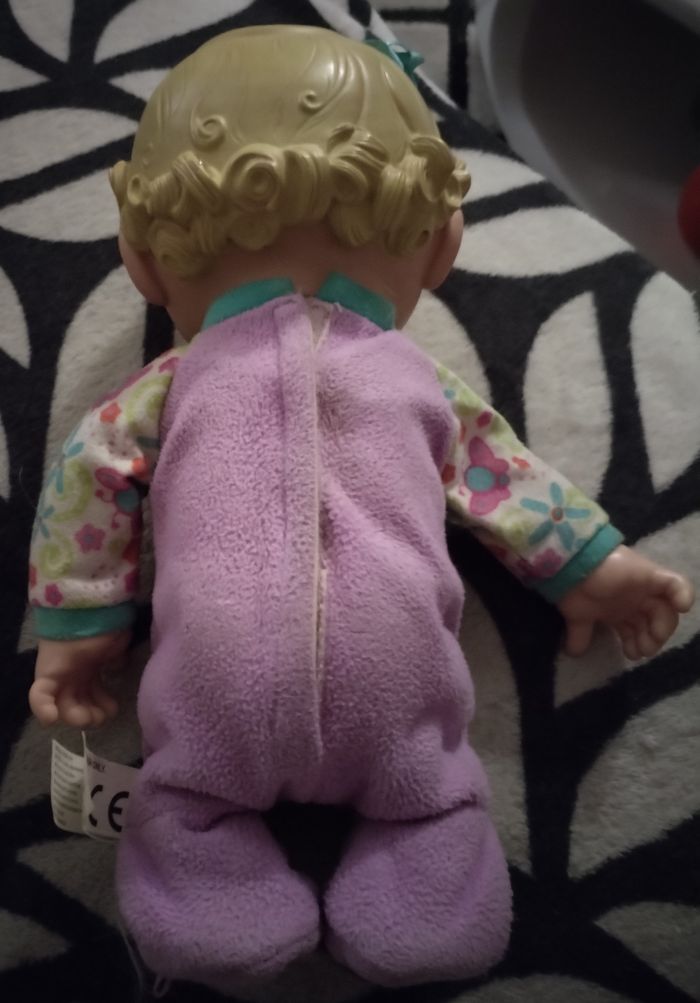 Poupée Luna bon état général - photo numéro 4