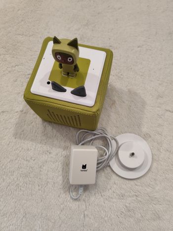 Toniebox verte en très bon état.