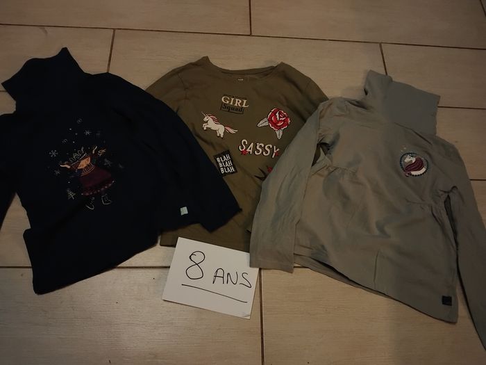 Lot de 3 sous pull taille 8 ans