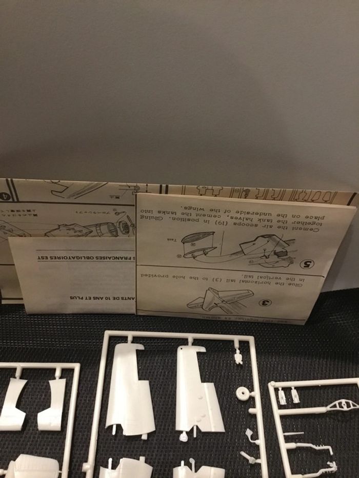 Maquette plastique Wildcat 1/72 US navy Grumman F4F model kit a monter vintage - photo numéro 7