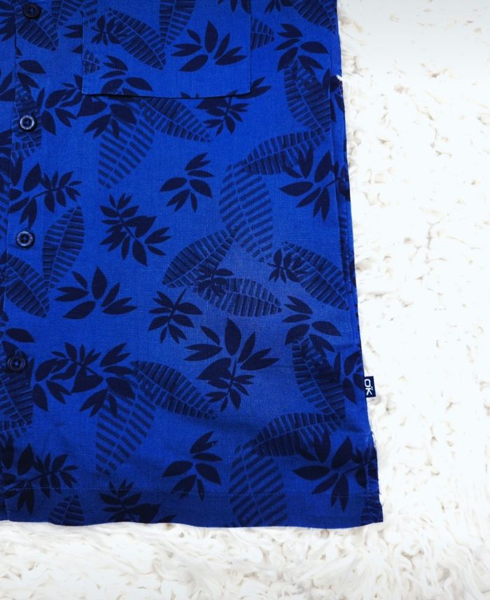 Chemise manches courtes tropical bleu marine Garçon taille 10 ans marque Okaidi 🎸 - photo numéro 3