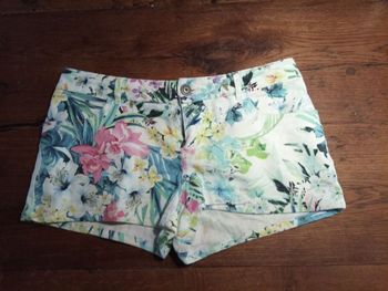 Short motif fleur