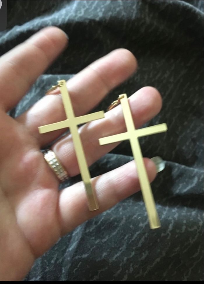 Boucles d’oreilles NEUVES pour femme forme de croix couleur doré - photo numéro 5