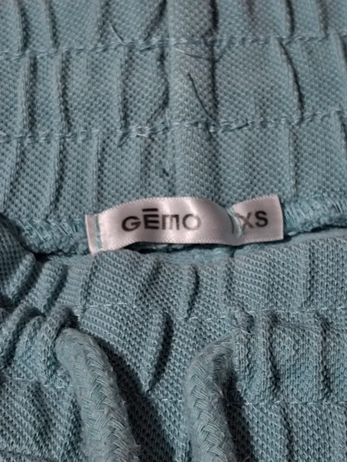 Bermuda short garçon XS - photo numéro 4