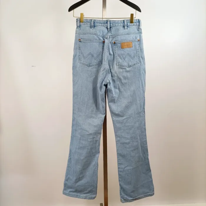 Jean Wrangler Westward bootcut taille 28 (38FR) L32 coupe flare bleu clair taille haute A1340 - photo numéro 7